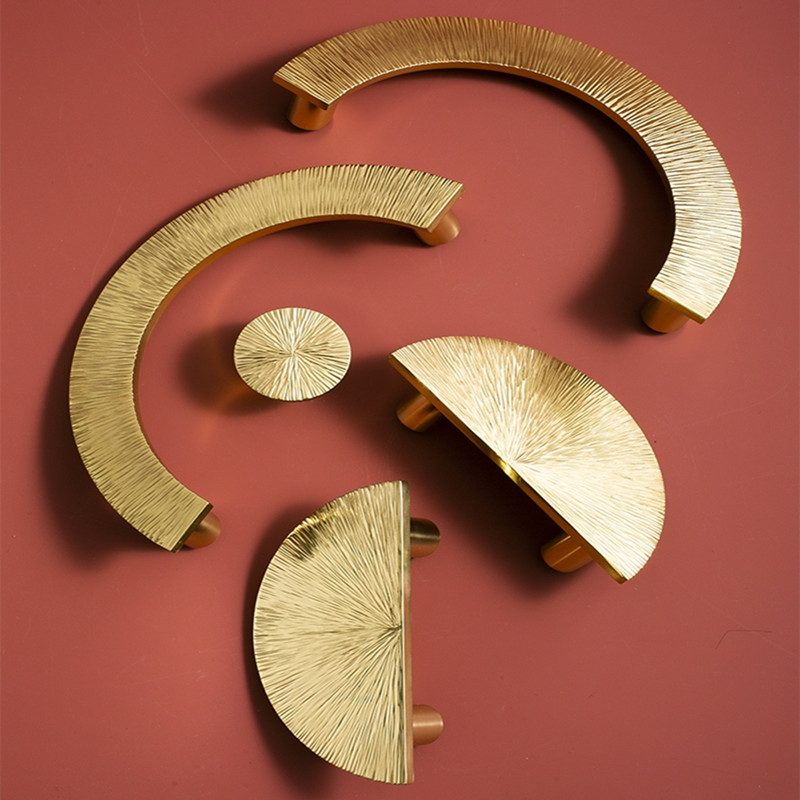 새로운 캐비닛 손잡이 고급스러운 창의적인 수공 해머 패 - Furniture Hardware High End 리뷰 및 가격